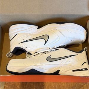 Nike Men’s White and Navy Air Runner Sneakers